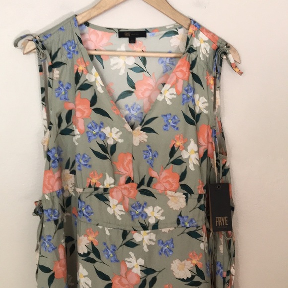 NEW FRYE DRAWSTRING WAIST V-NECK DRESS. M - Picture 4 of 9